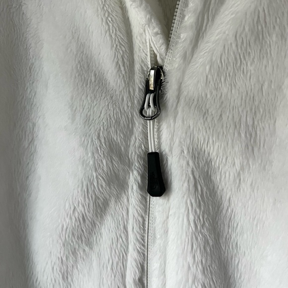 The North Face White Plush Fleece Jacket-
Size L - Picture 8 of 9